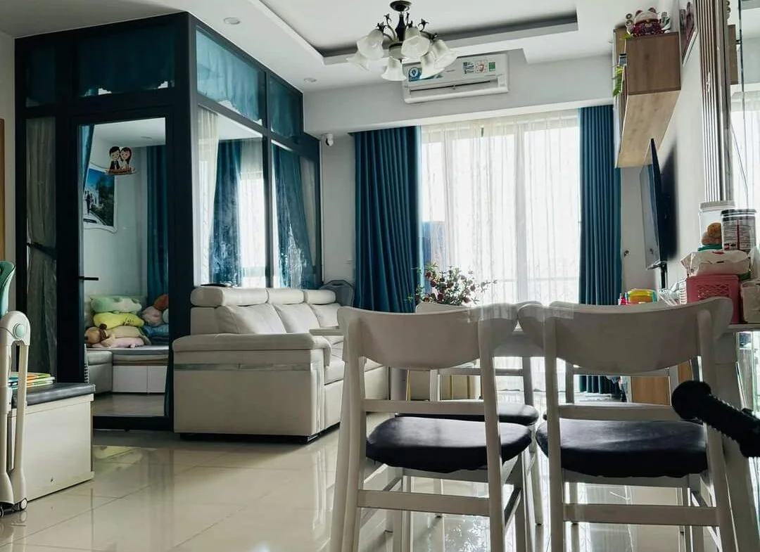 Bán căn hộ 1PN FULL Nội Thất khu Emerald Celadon City Tân Phú
